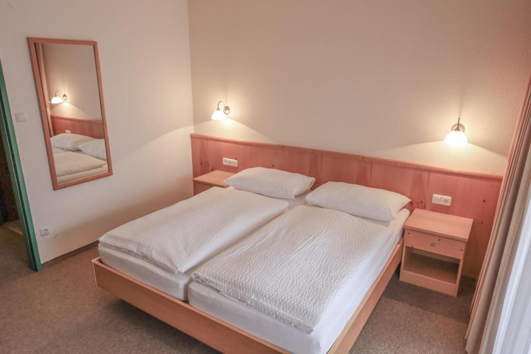 Gasthof Pension Pichlernwirt Himmelberg 外观 照片